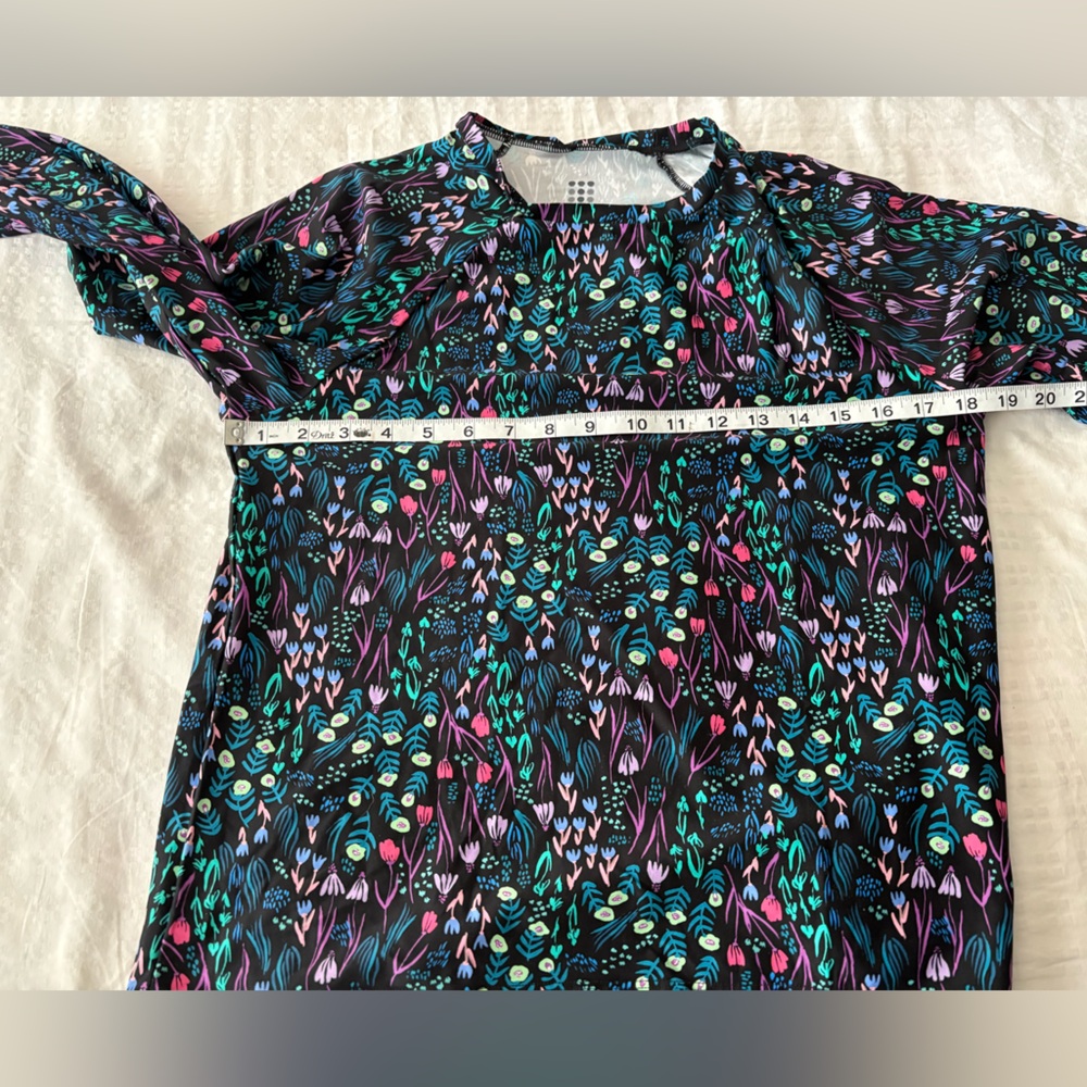 Title Nine Aquatic Life Rashguard - Picture 11 of 14